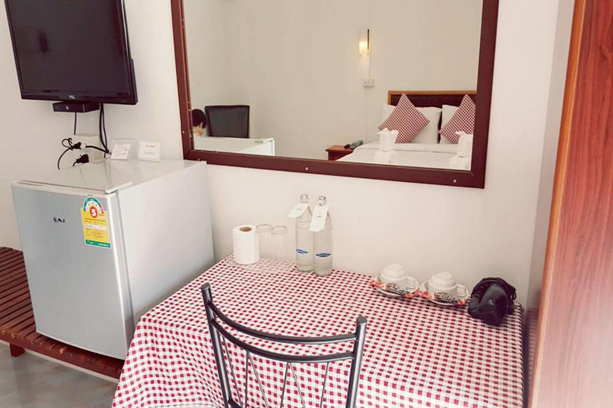 Hotel De Ratt Phuket Zewnętrze zdjęcie
